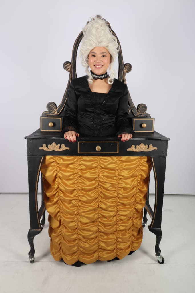 Madame De La Grande Bouche