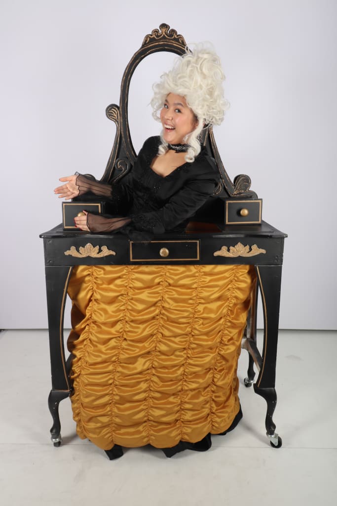 Madame De La Grande Bouche