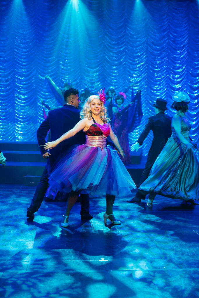 Glinda "Popular" Costume