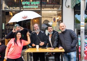 40+ ממוצע - הצטרפו לחומוס אליהו!