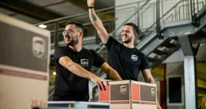 מיון חבילות בשעות הצהריים בסניף ב"ש!