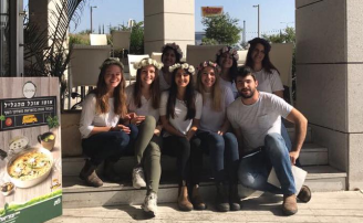 Job image for דרושים טבחים/ות ומלצרים/ות