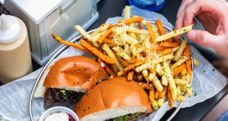 Job image for שכר 40-50+! לויטרינה דרושים קופאיות ועובדי דלפק/טבחים/יות!!