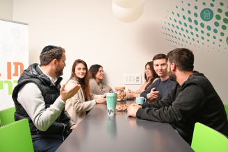 Job image for דריסת רגל בעולם הטכני במוקד מקצועי ומפנק