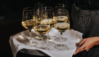 Job image for 50 לשעה !מלצרים/ות תותחים/ות לאירועים באזור המרכז!