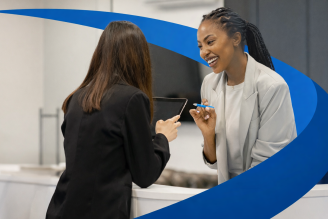 Job image for שכר גבוה ובונוס על כל מכירה | נציגת שירות פרונטלי – קינג דוד ירושלים