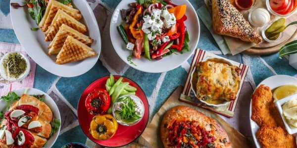 שכר גבוה! - טבחים/ות לבית קפה הכי שווה בת"א