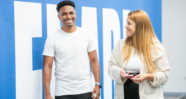 מענק 8k! מוקד בנקים בMAX!