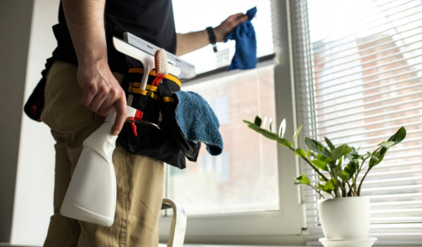 Job image for דרושים/ות מנקות/ים 