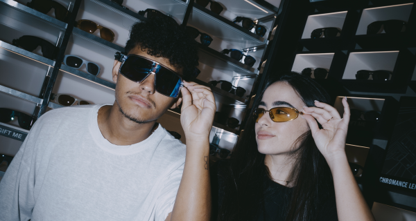 דרושים/ות צוותי מכירה ל SUNGLASSHUT !