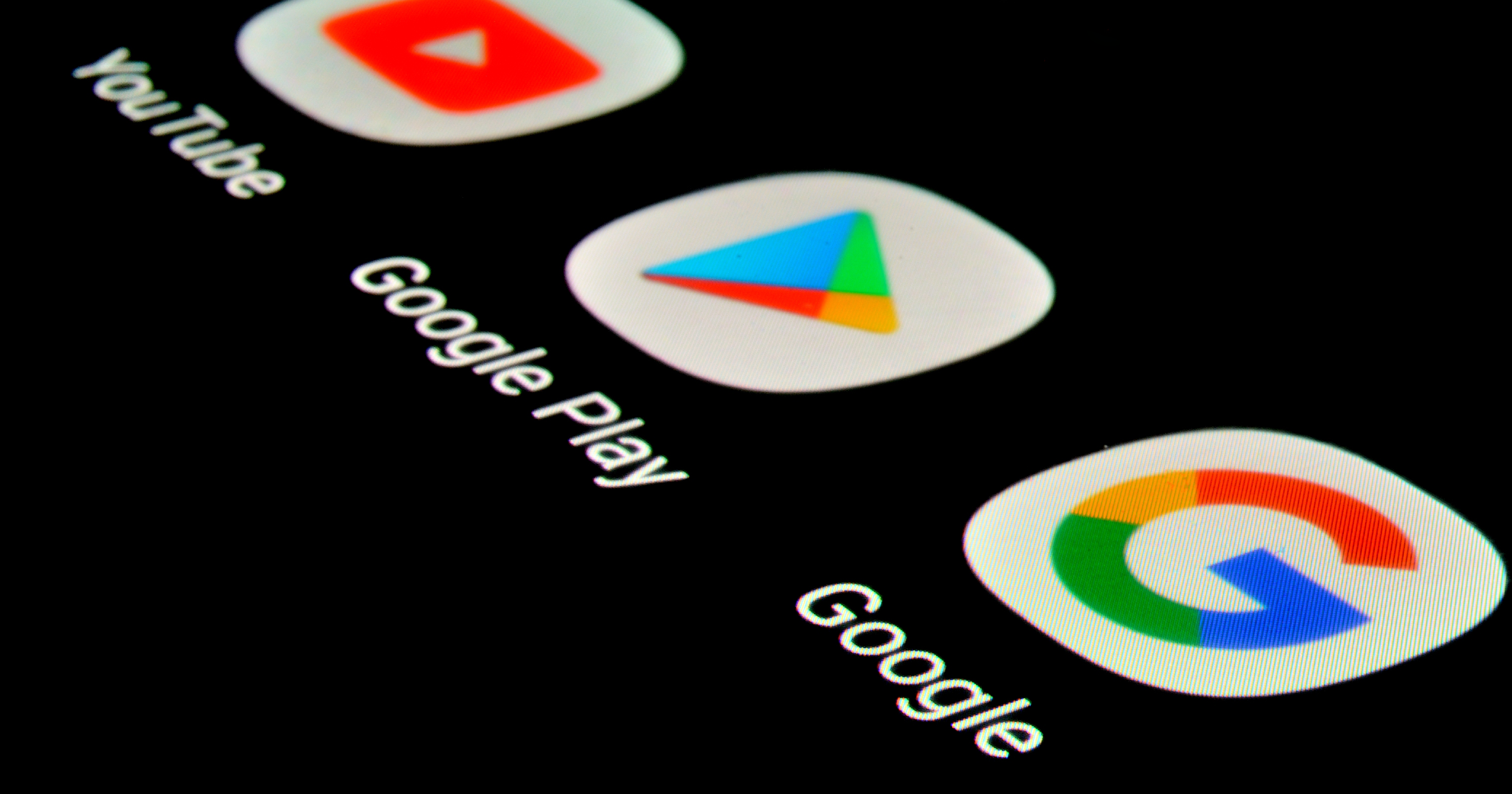 الفرق بين تطبيق PWA والتطبيق الأصلي على المتاجر