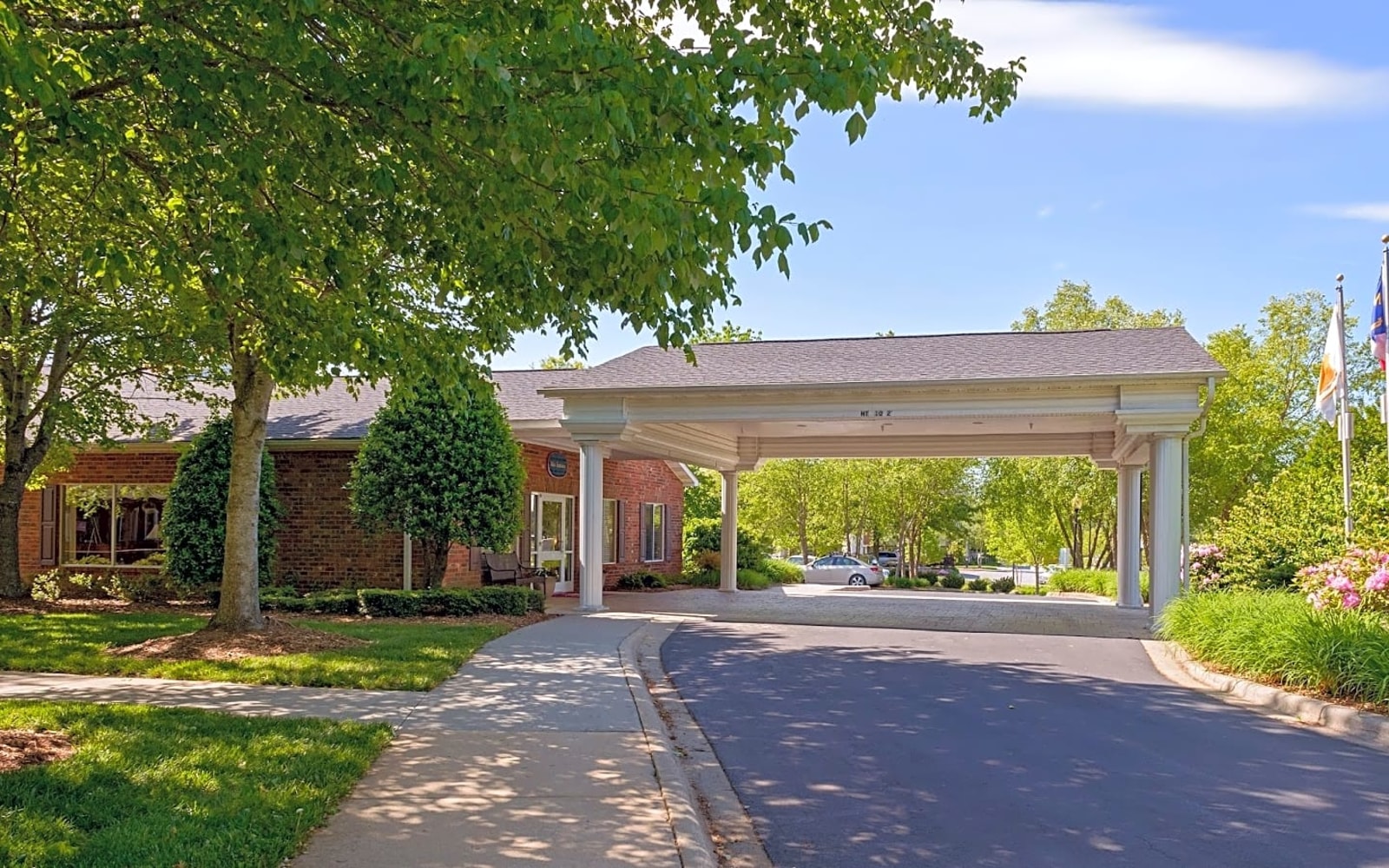 Life Care Center of Hendersonville workplace