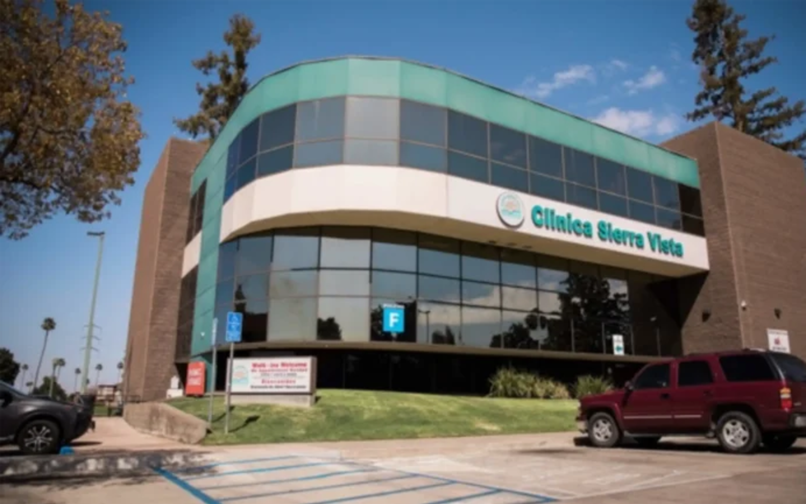 Clinica Sierra Vista workplace