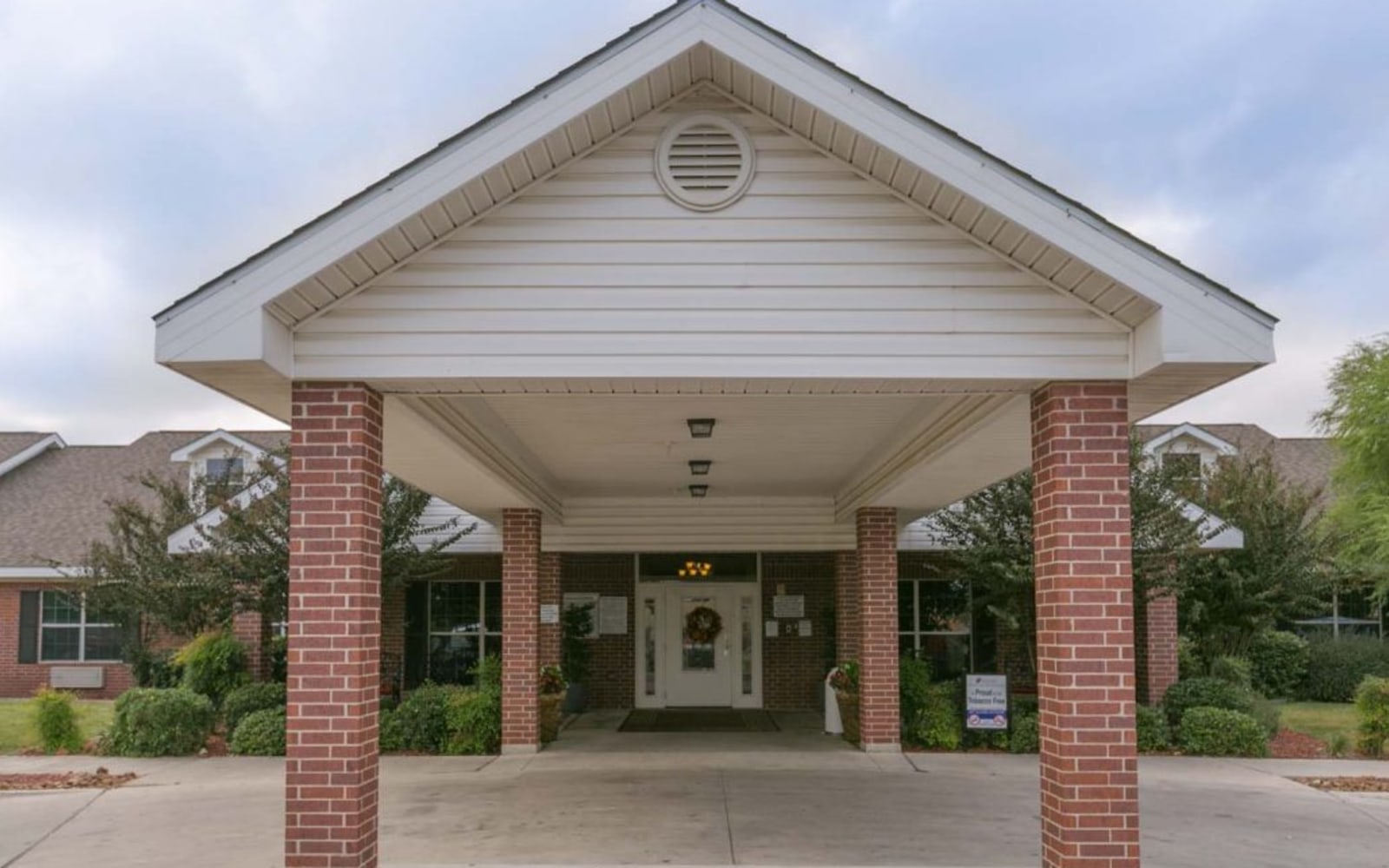 A photo of Legend Oaks South Healthcare and Rehabilitation