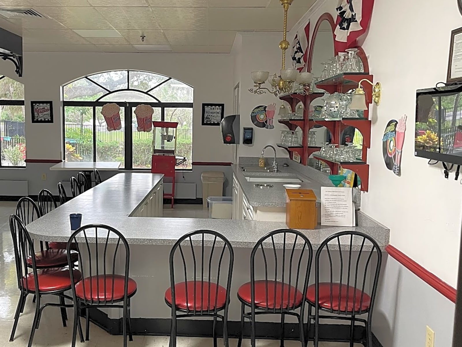 The Springs at Lake Pointe Woods workplace