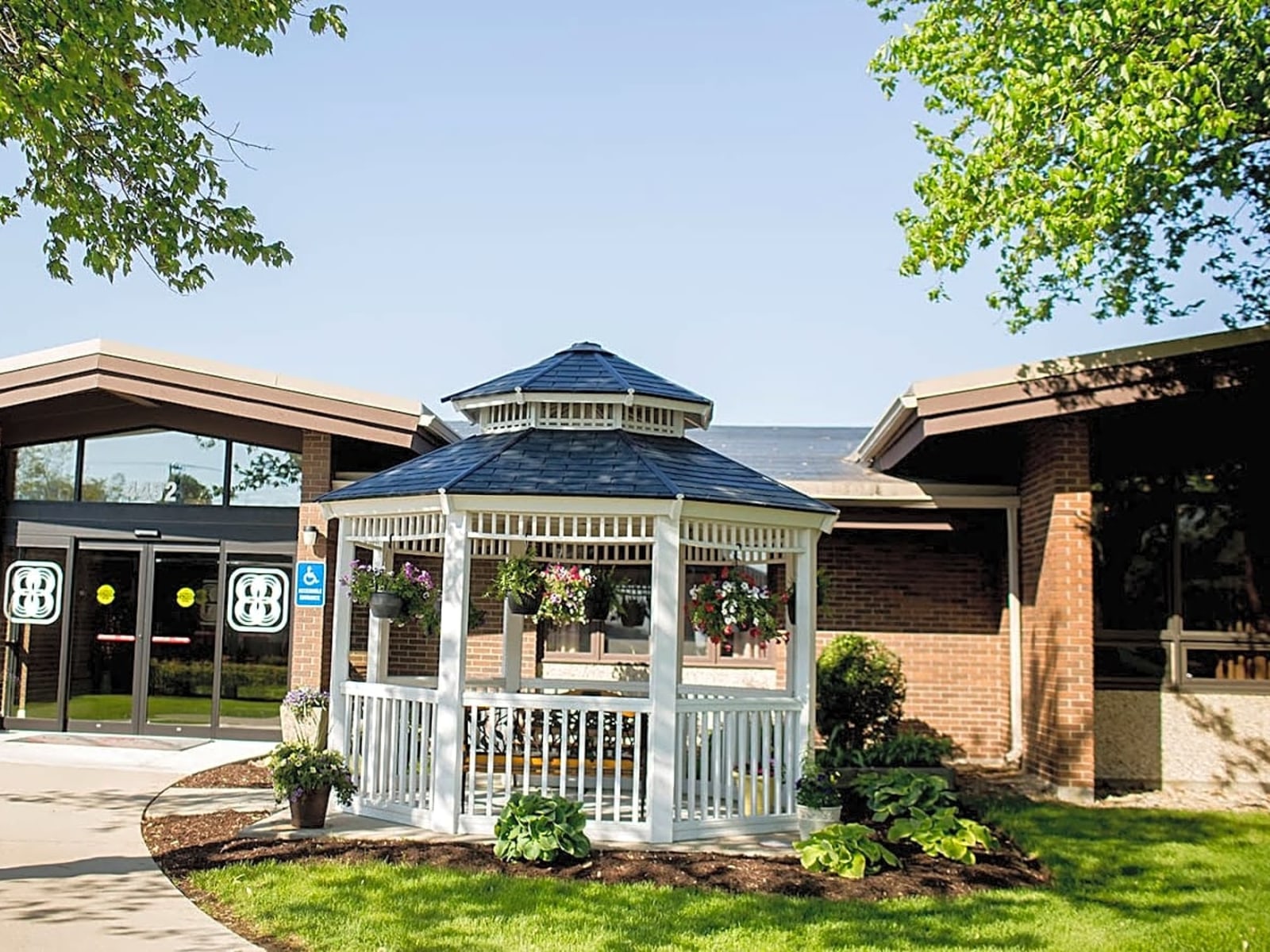 Sapphire at Maple Crest photo