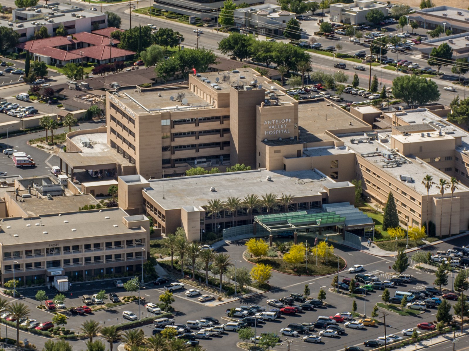 Antelope Valley Medical Center workplace