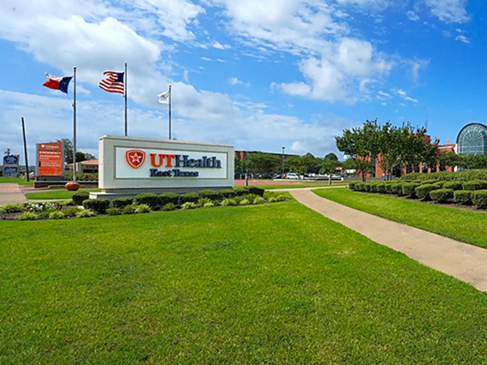 UT Health East Texas workplace