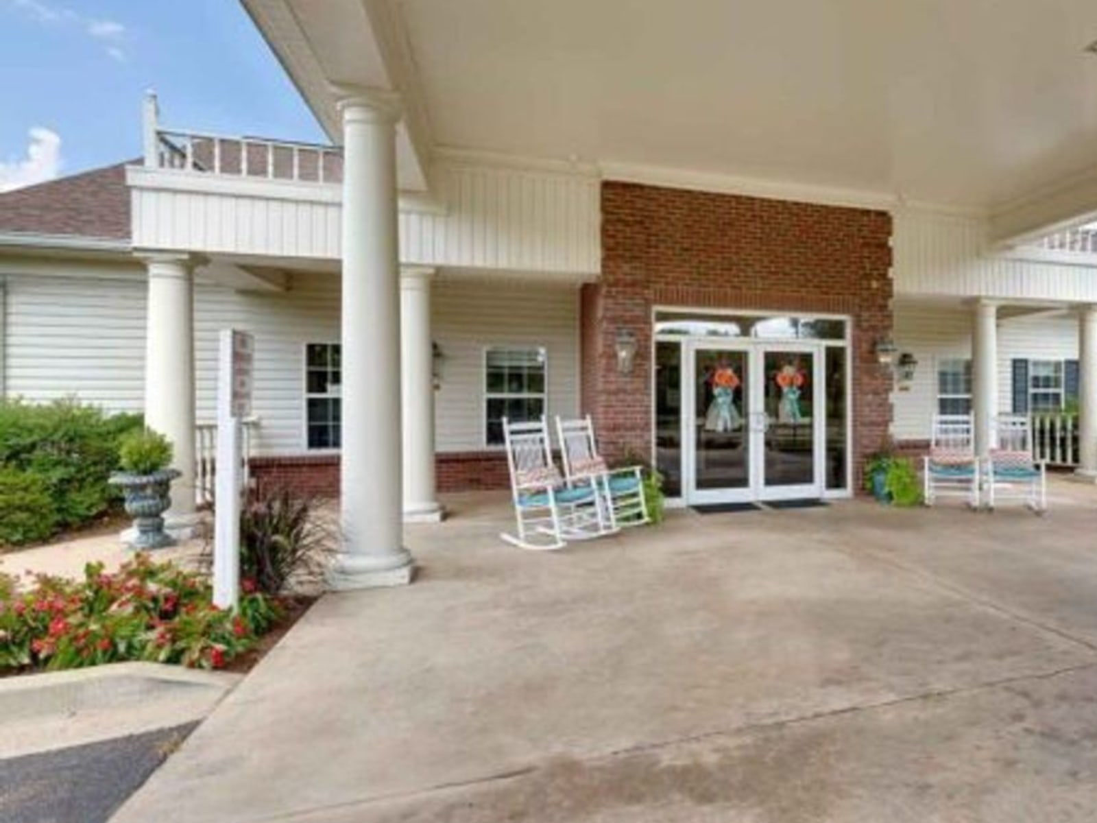 Radiance Senior Living of Oxford workplace