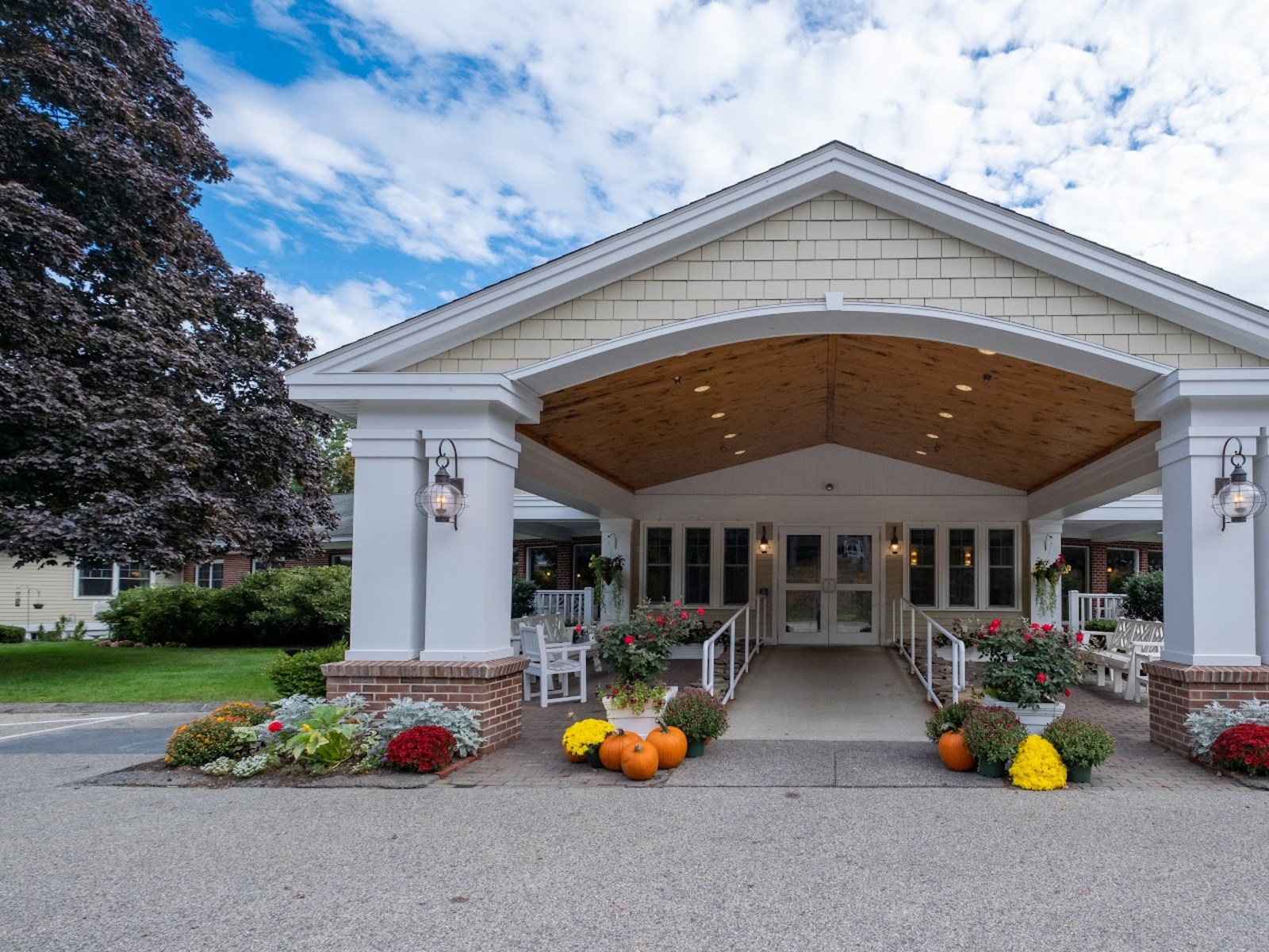 Edgewood Center for Rehab and Healthcare workplace