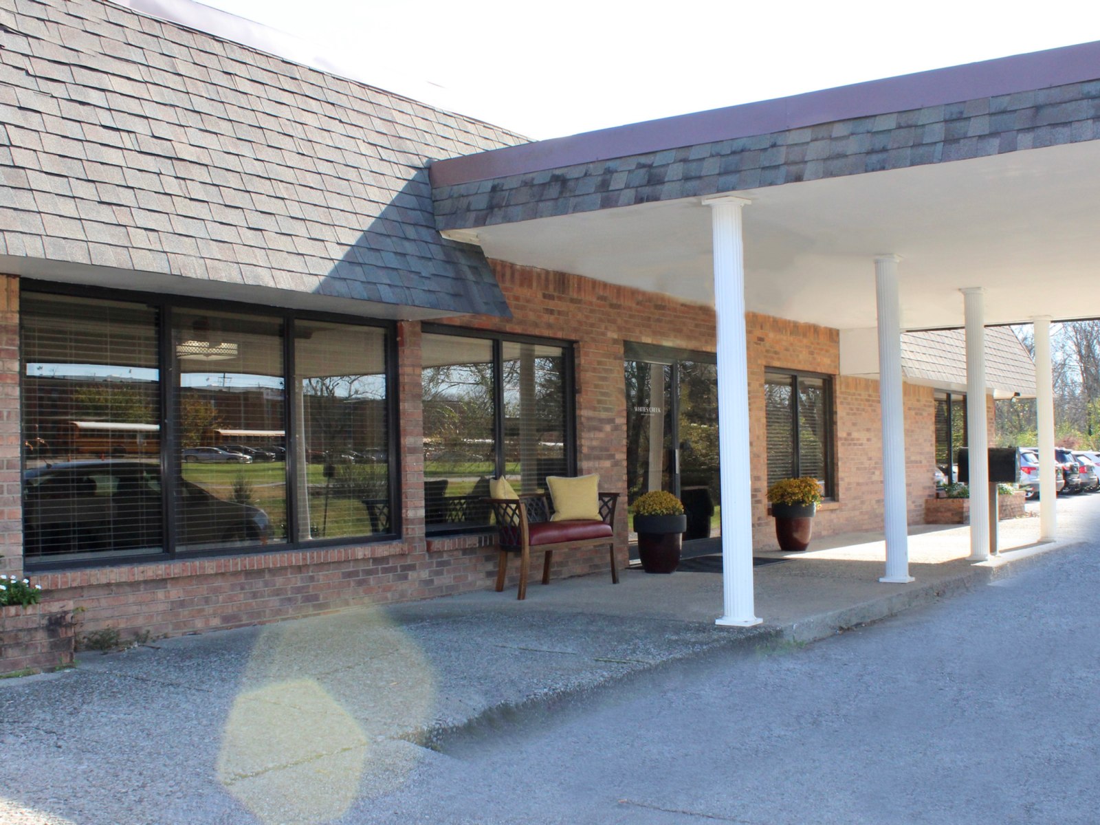 Whites Creek Wellness & Rehabilitation Center workplace