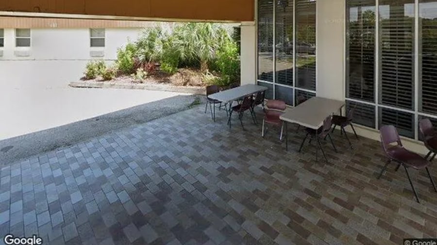 Valencia Hills Health and Rehabilitation Center workplace