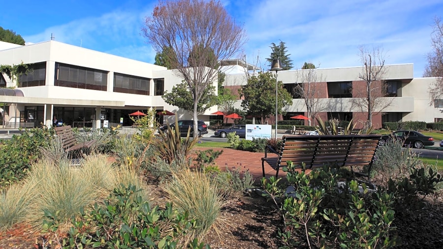 Henry Mayo Newhall Hospital workplace