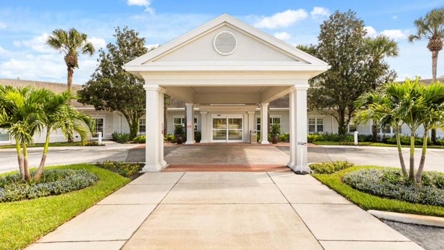Life Care Center of Orlando workplace