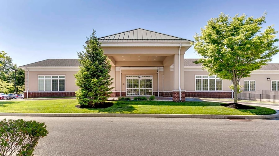 Cadia Healthcare Pike Creek workplace