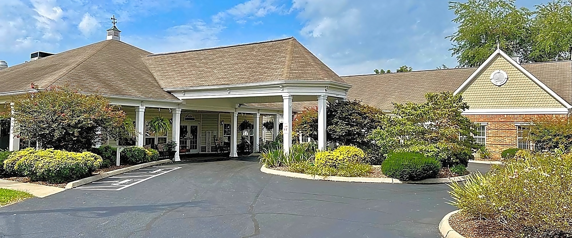 Signature HealthCARE of Greeneville photo