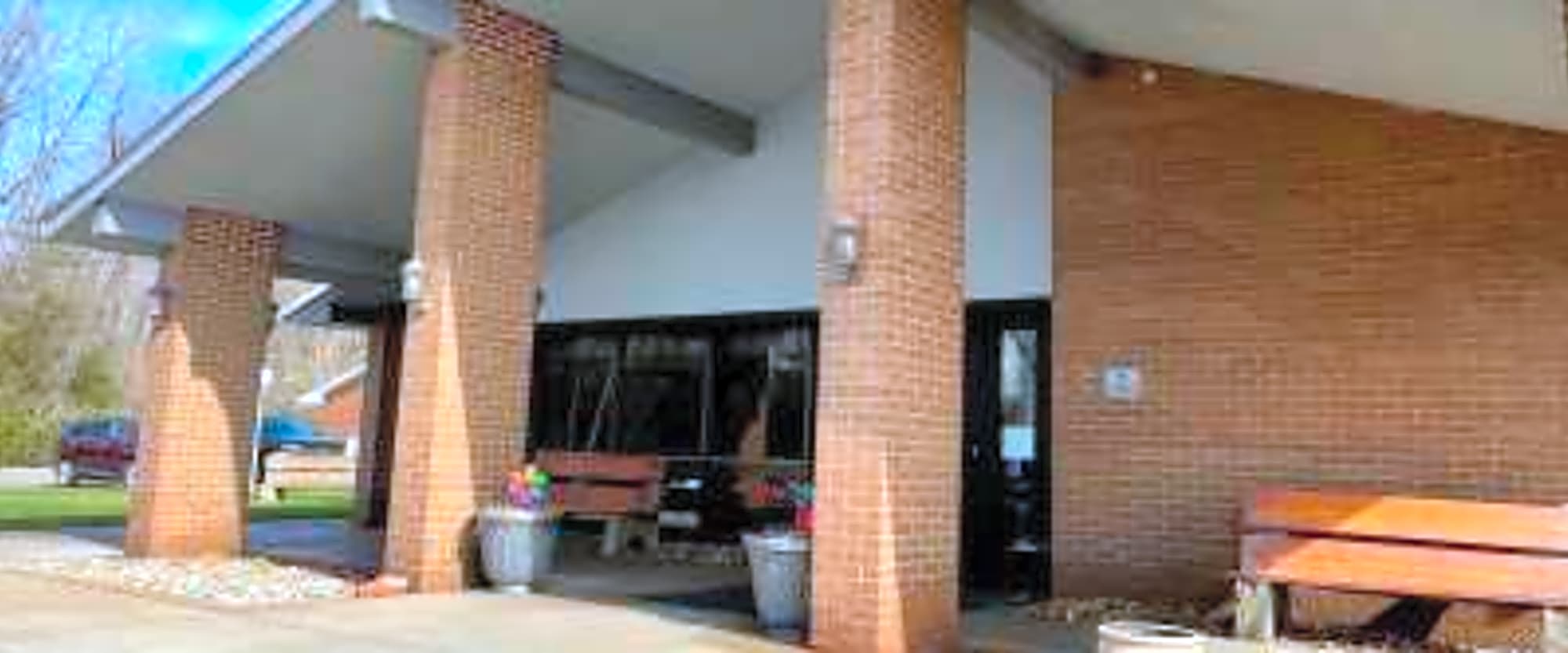 Luxor Healthcare workplace