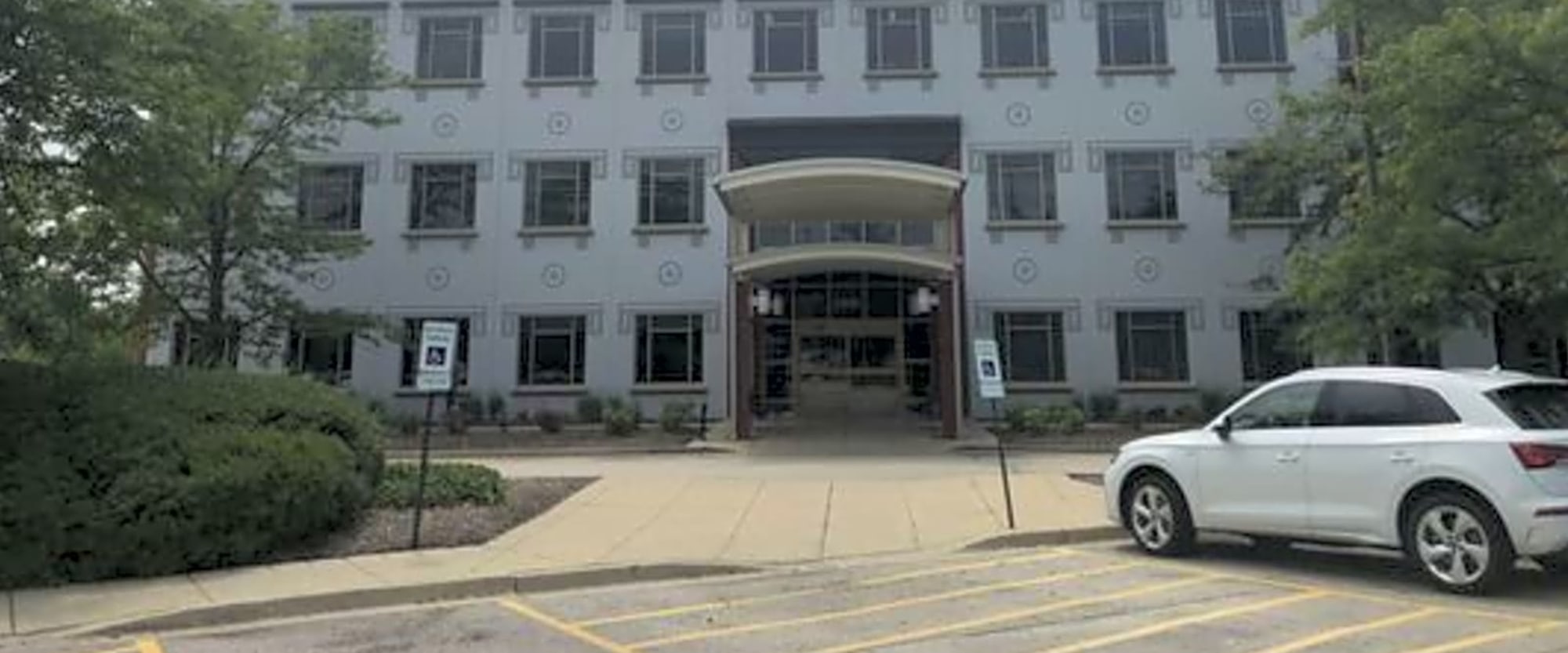 Illinois Bone & Joint Institute workplace