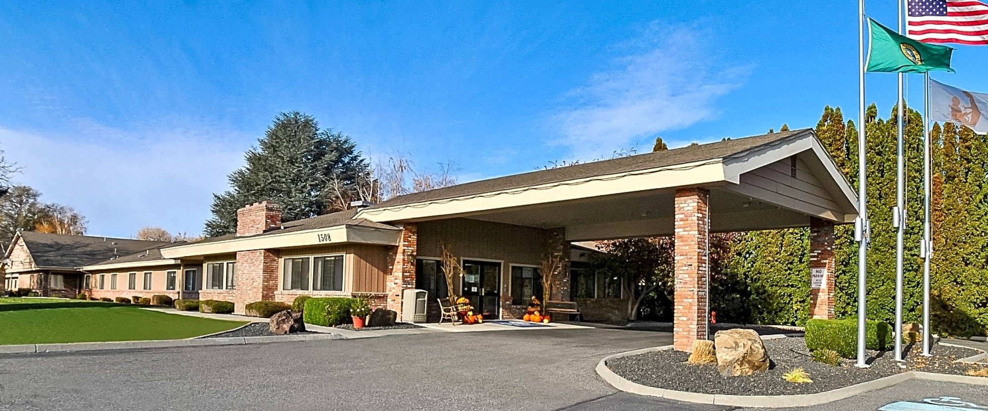 Life Care Center of Kennewick workplace
