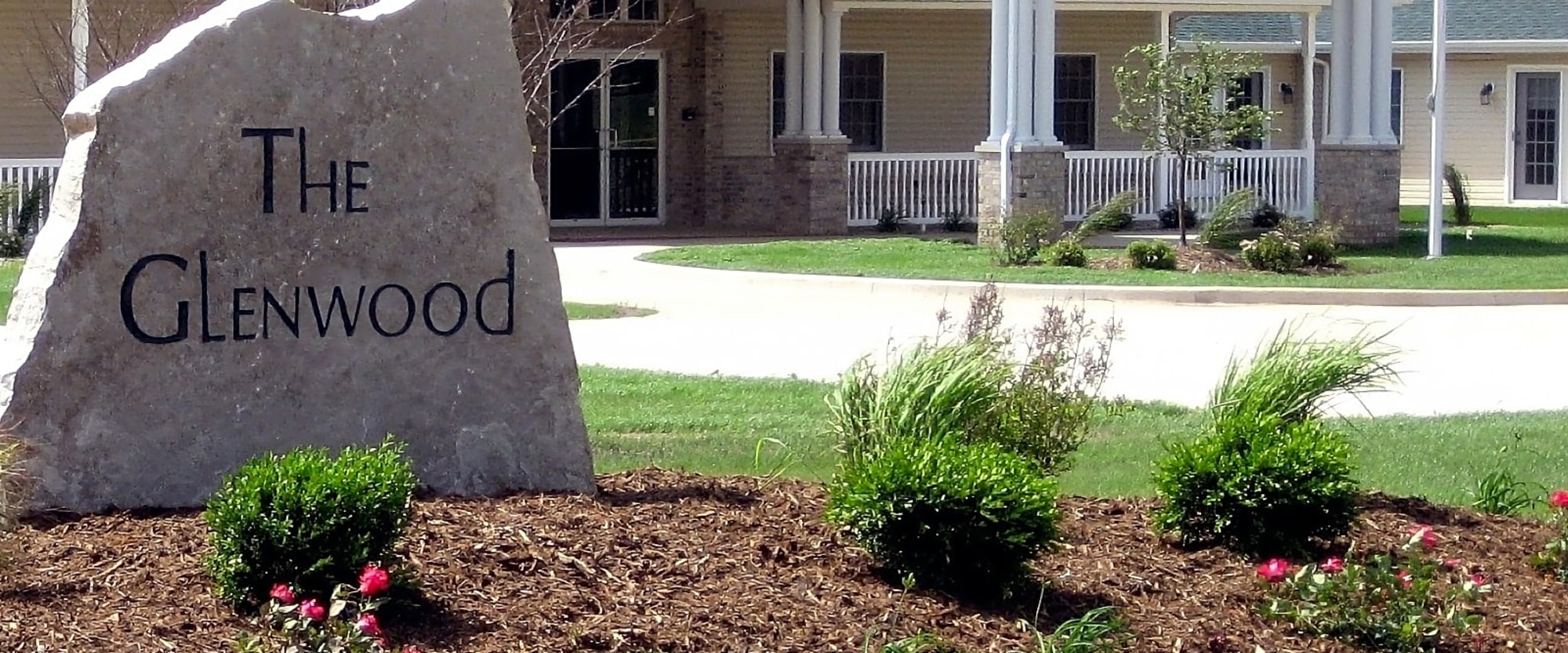 THE GLENWOOD OF EFFINGHAM AND MAHOMET photo