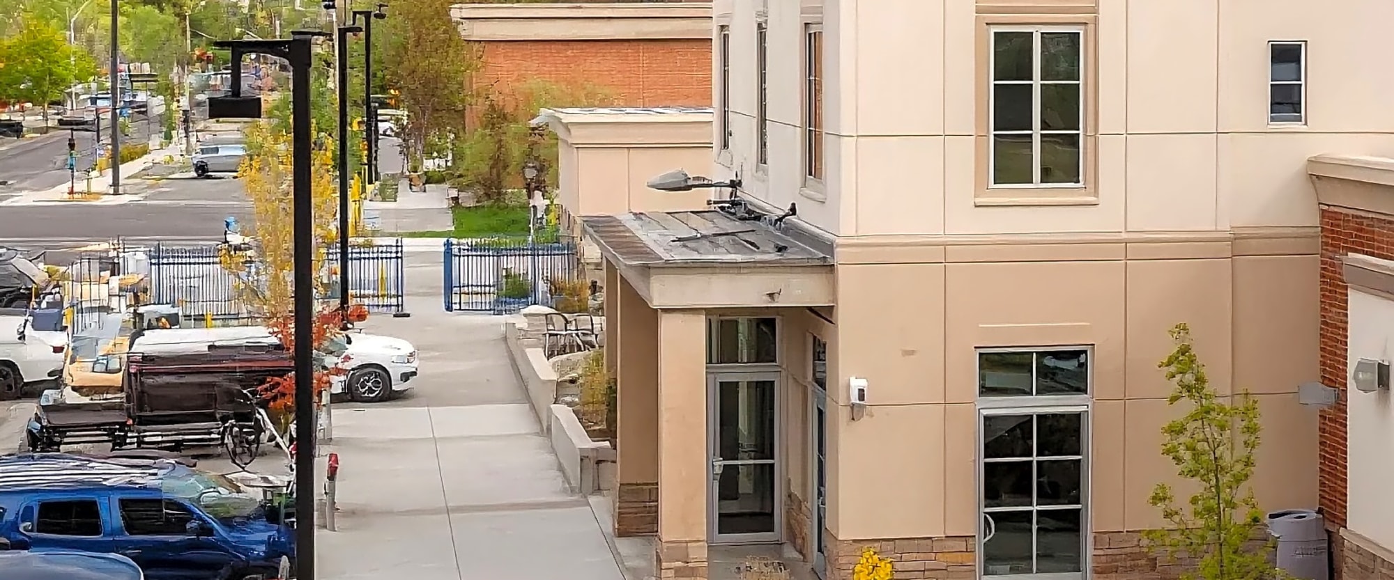 Avalon Hills workplace