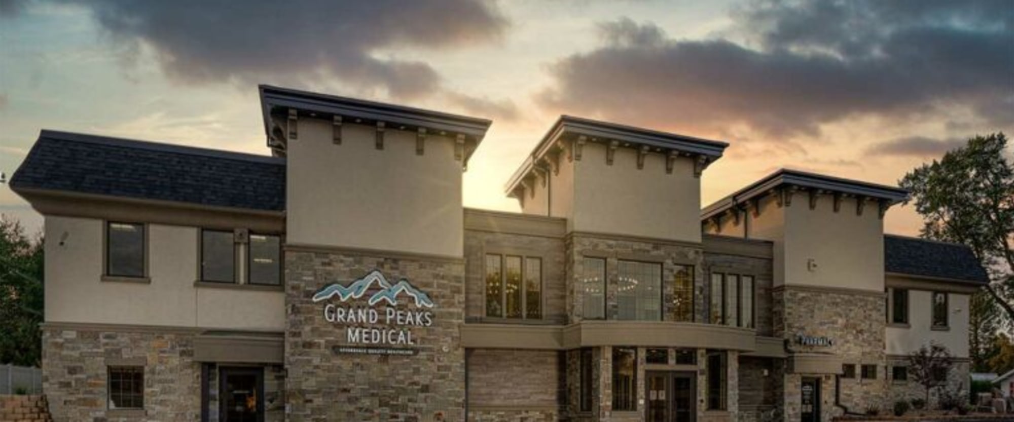 Grand Peaks photo