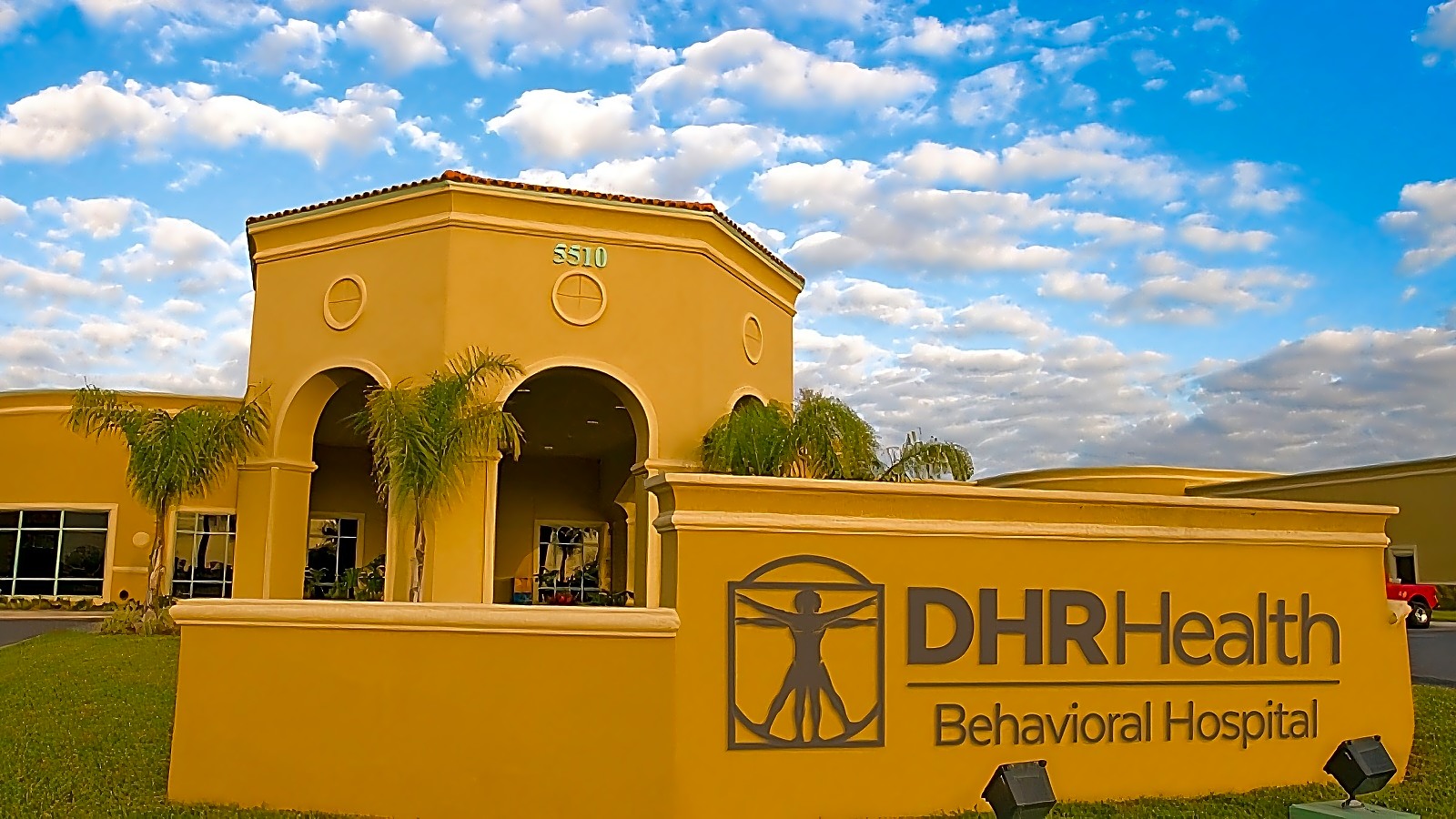 DHR Health workplace