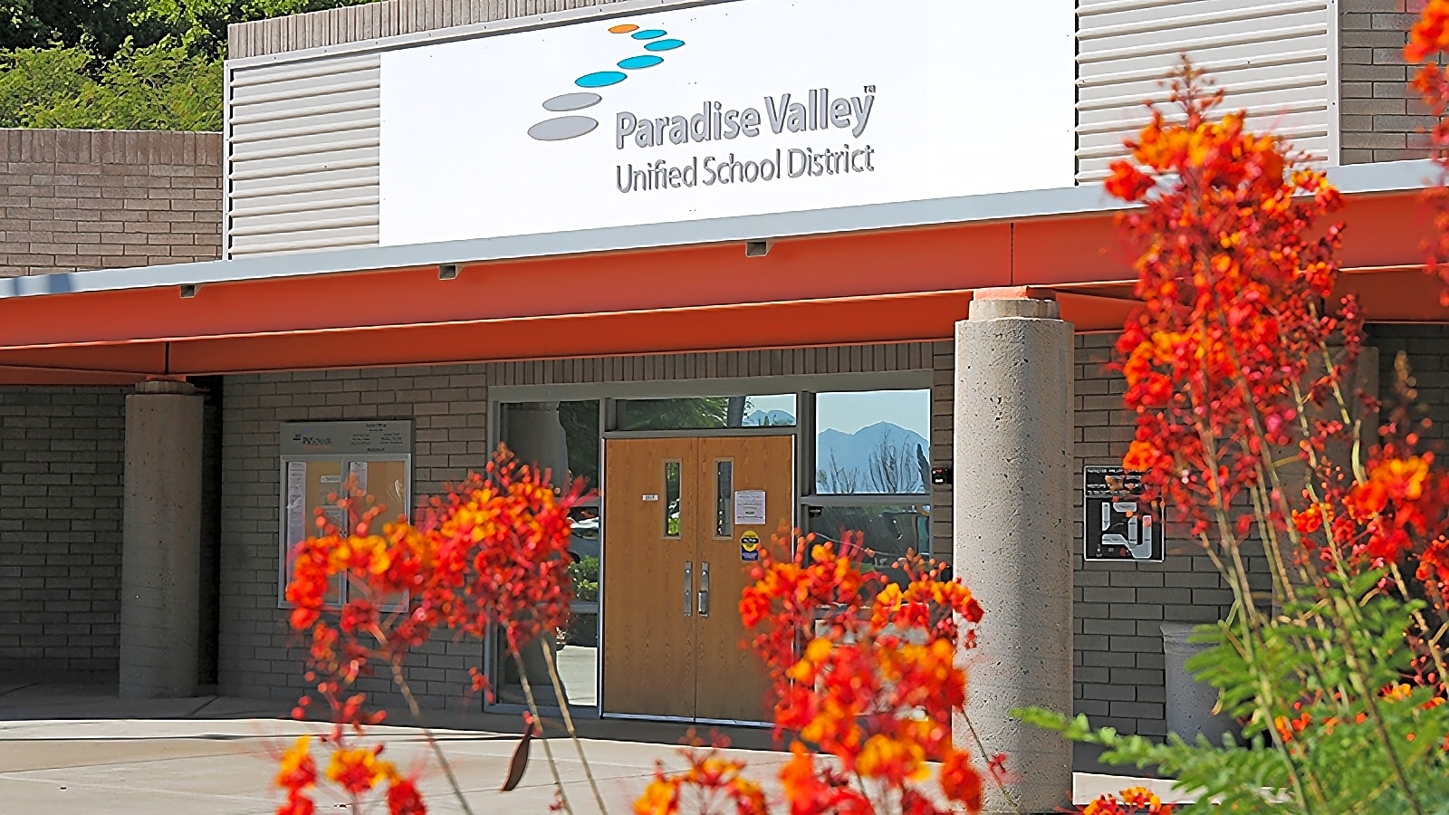 Paradise Valley USD 69 photo