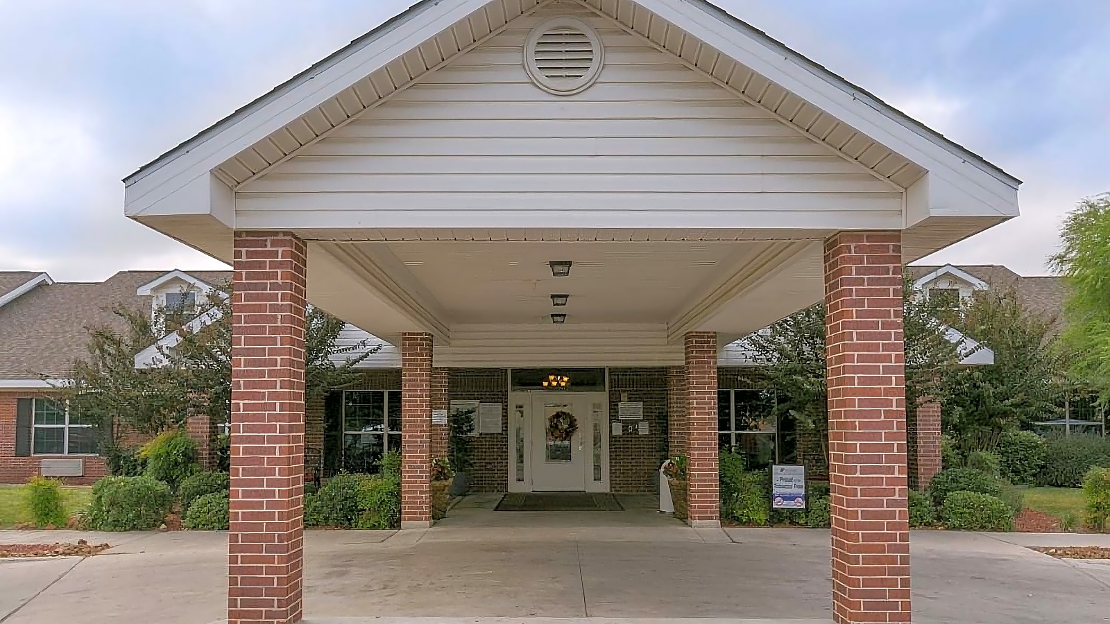 Legend Oaks South Healthcare and Rehabilitation workplace