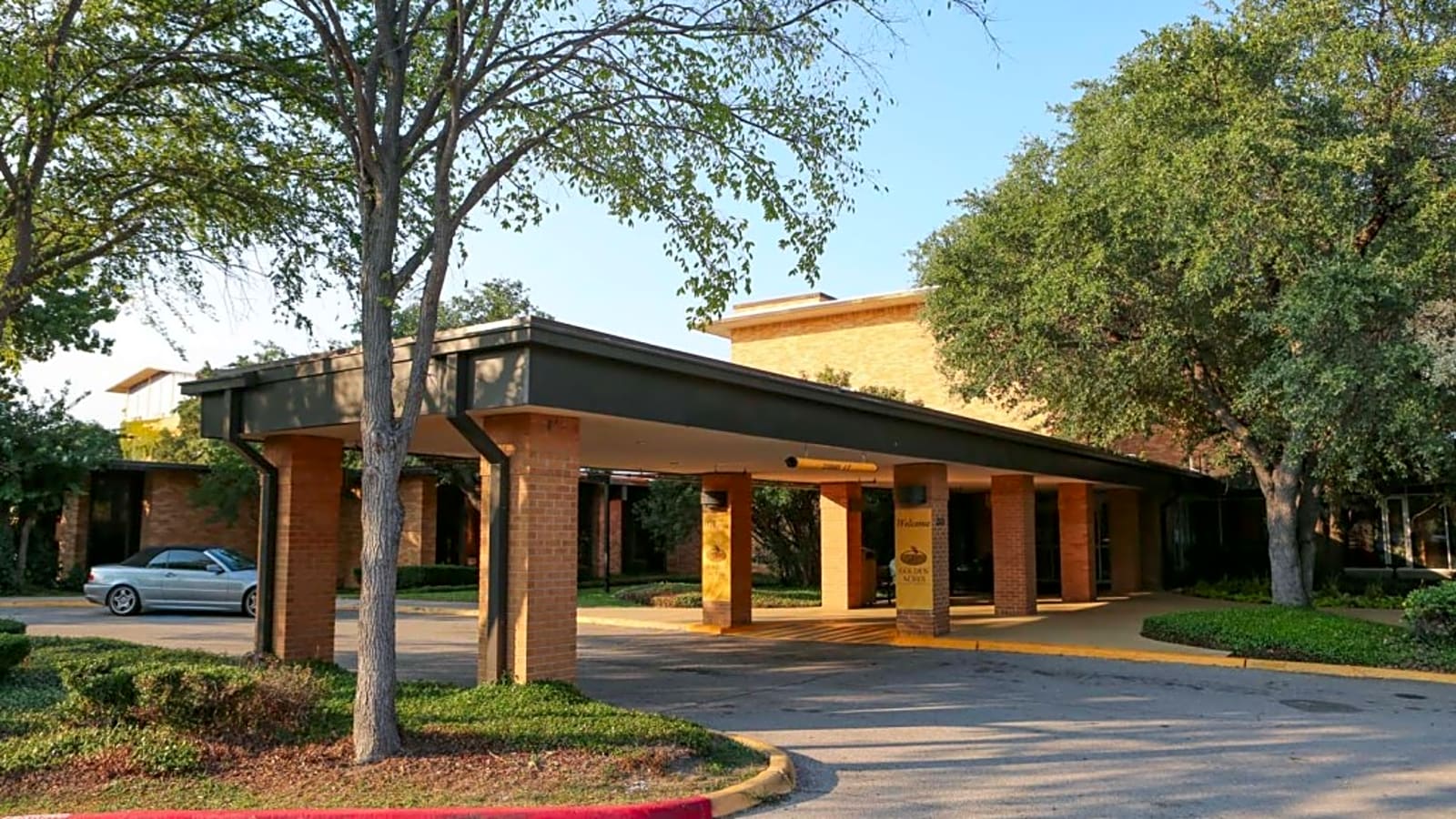 Golden Acres Living and Rehabilitation Center workplace