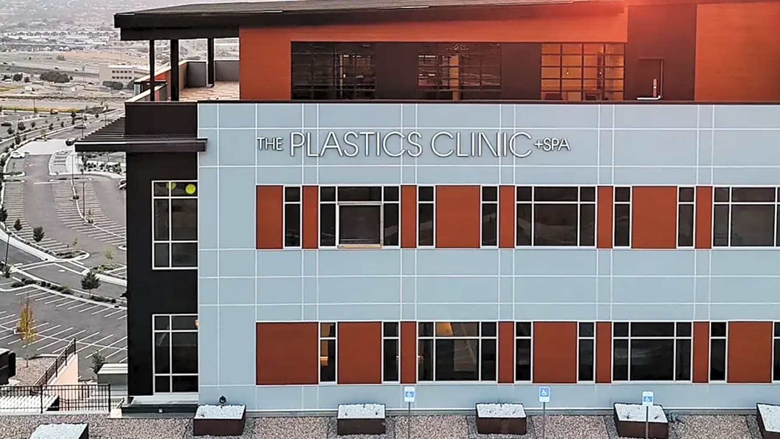 The Plastics Clinic & Spa photo