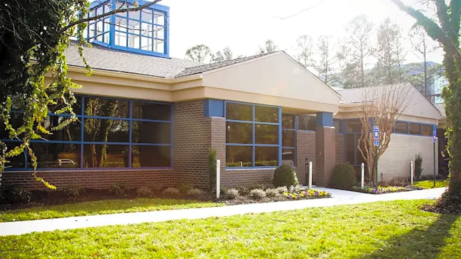 Sunrise Detox Center workplace