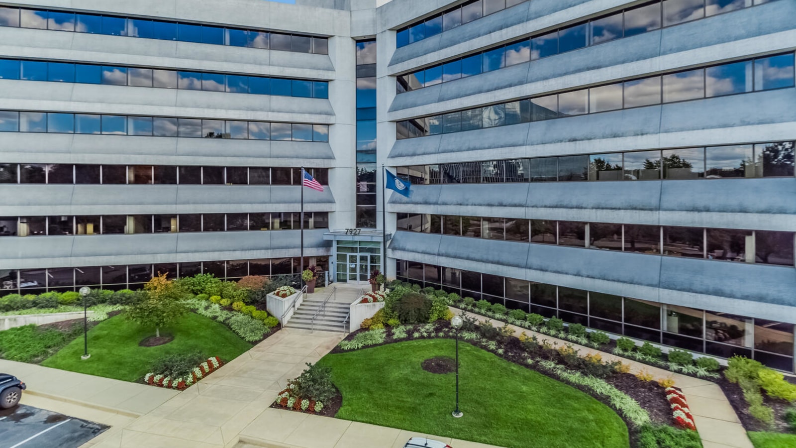 Pasadena Villa Outpatient Center McLean workplace