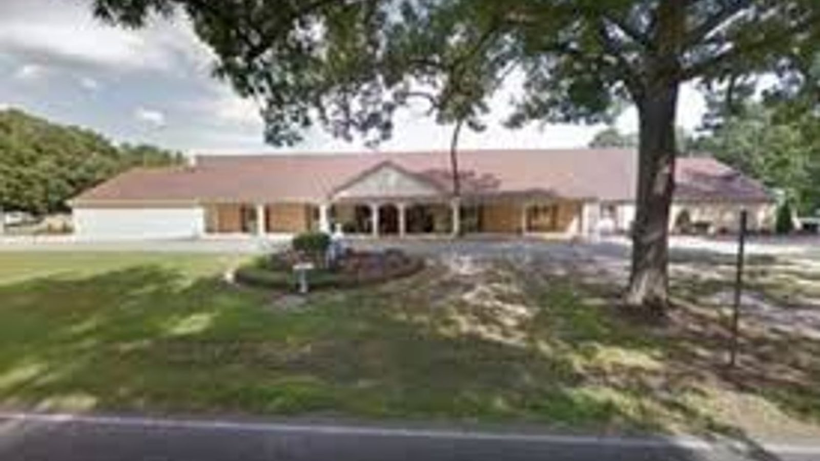 Battlefield Park Healthcare Center workplace