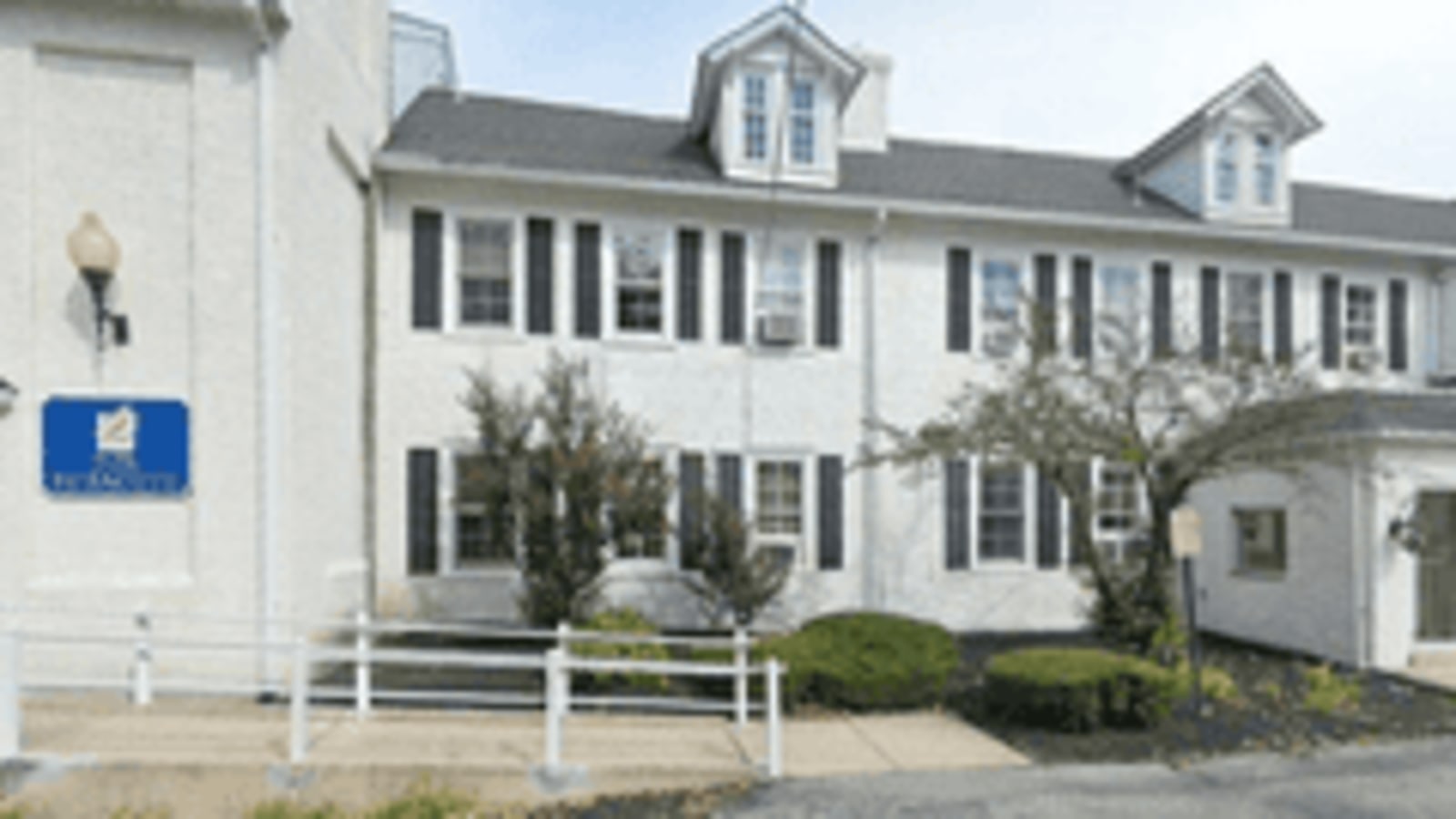 Fox Subacute - Philadelphia workplace