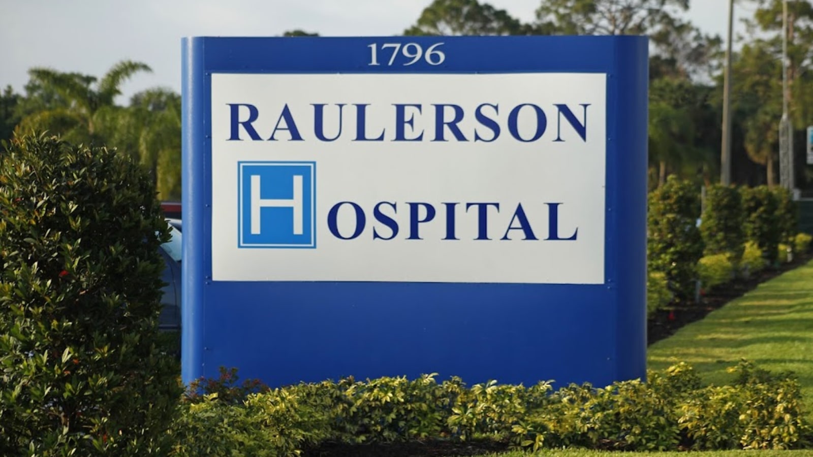 HCA Florida Raulerson Hospital workplace