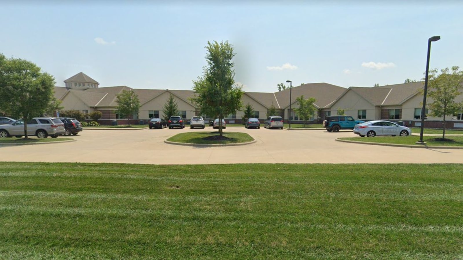 Arlington Pointe Care Center workplace