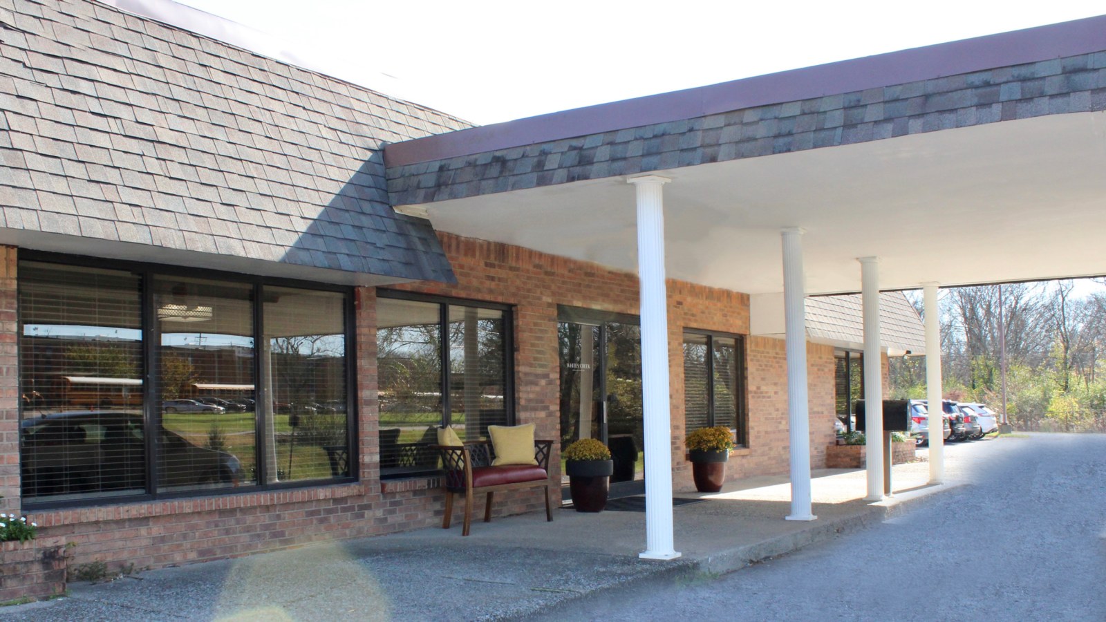 Whites Creek Wellness & Rehabilitation Center workplace