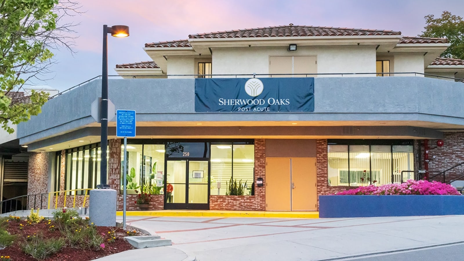 Sherwood Oaks Post Acute workplace
