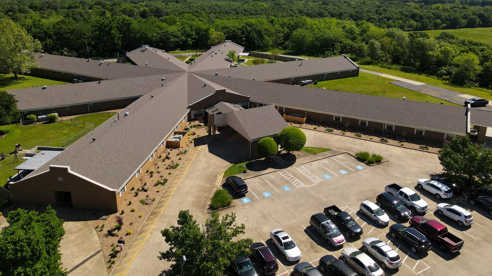 The Oaks Healthcare Center workplace